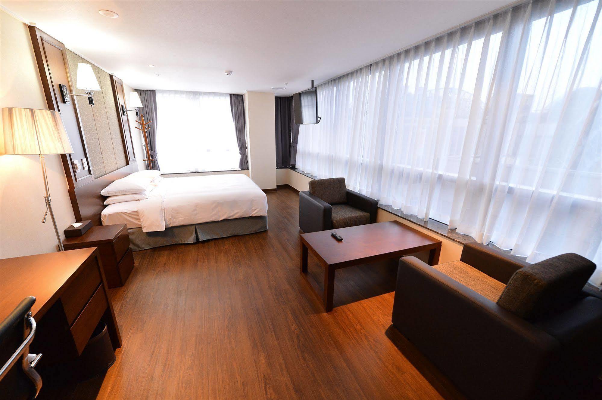 Haeden Hotel High End Suwon Extérieur photo